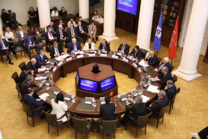 How Parliamentarism Deals with Global Transformations: CIS Lawmakers’ Point of View