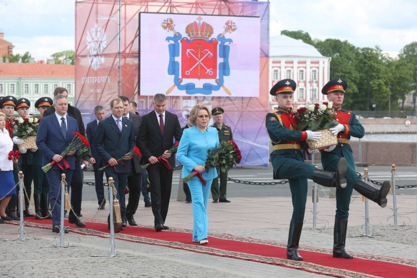 Valentina Matvienko Laid Flowers at Bronze Horseman Monument