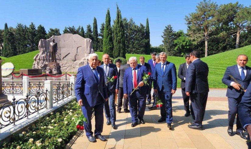 Participants of Conference Dedicated to Heydar Aliyev Honored Memory of National Leader