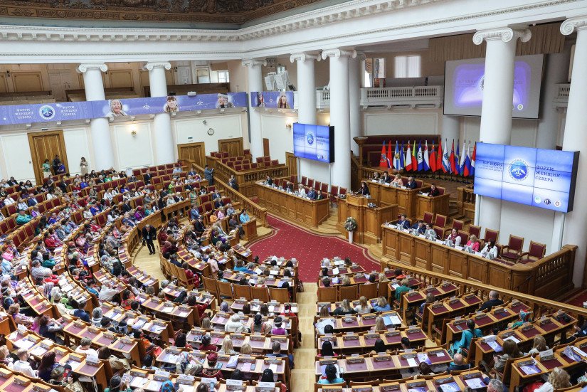 First Forum of Women of North Kicked off in Tavricheskiy Palace