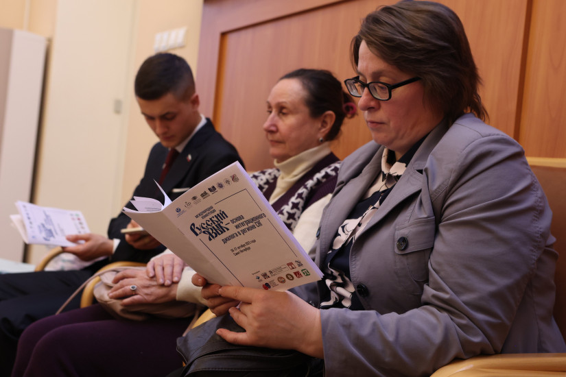 Роль русского языка в различных сферах рассмотрели участники конференции в Санкт-Петербурге