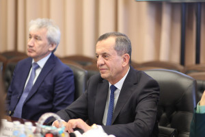 Представители ЦИК Узбекистана и Казахстана прибыли в Петербург на конференцию, посвященную институту президента