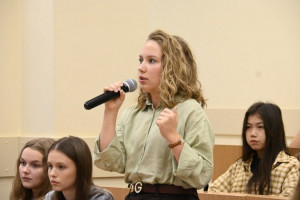 New Election Technologies Discussed at Meeting of Youth Discussion Club “Tavricheskiy”