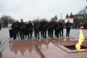 Парламентарии стран Содружества почтили в Минске память героев Великой Отечественной войны