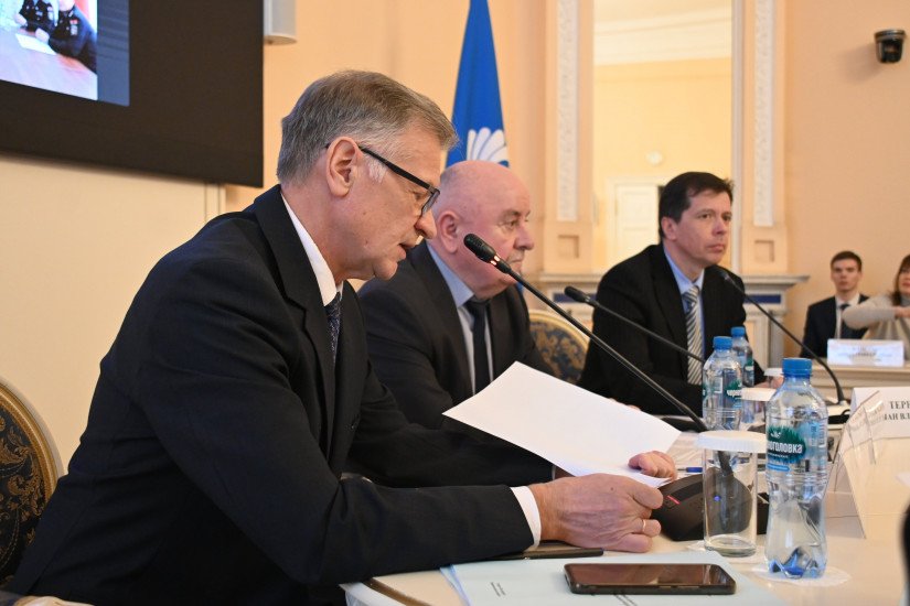 Legislative Regulation of Territorial Defence Discussed at Seminar in Tavricheskiy Palace Legislative Regulation of Territorial Defence Discussed at Seminar in Tavricheskiy Palace