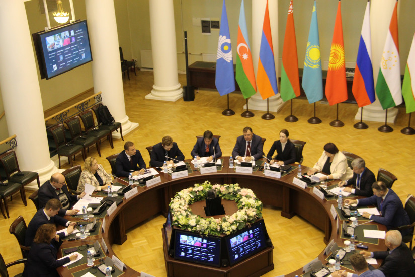 В Таврическом дворце обсудили электоральные процессы стран СНГ и Латинской Америки В Таврическом дворце обсудили электоральные процессы стран СНГ и Латинской Америки