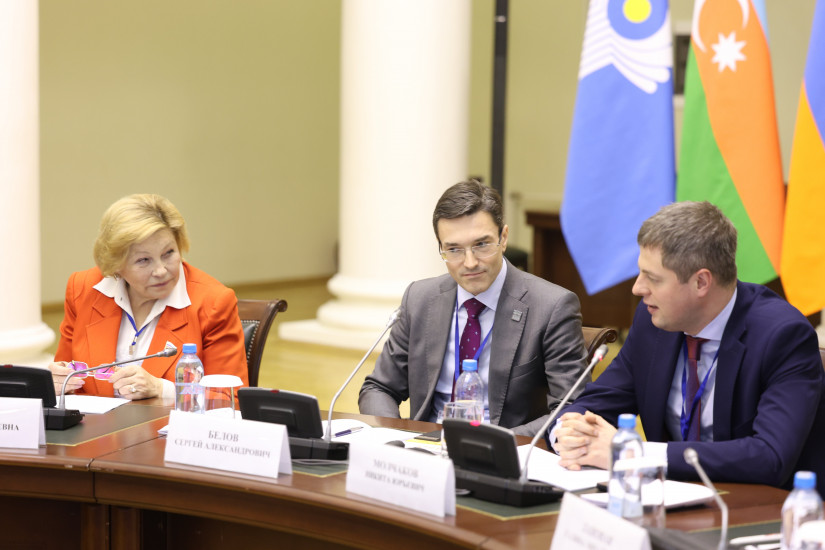 Конференция по русскому языку объединила переводчиков, юристов и дипломатов стран Содружества