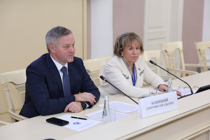 Более 700 человек приняли участие в конференции, посвященной русскому языку как основе диалога на пространстве СНГ 