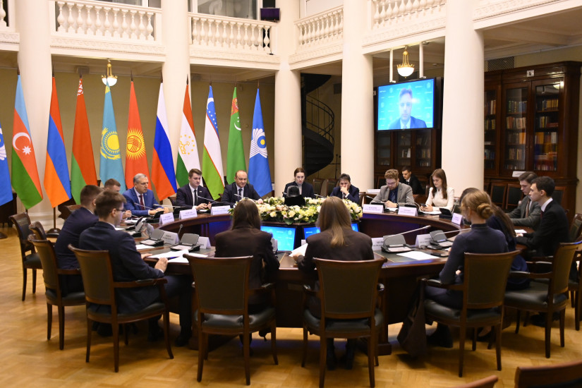 Медианаблюдатели, МЭШ, клуб Таврический: как молодёжь влияет на электоральное просвещение в СНГ