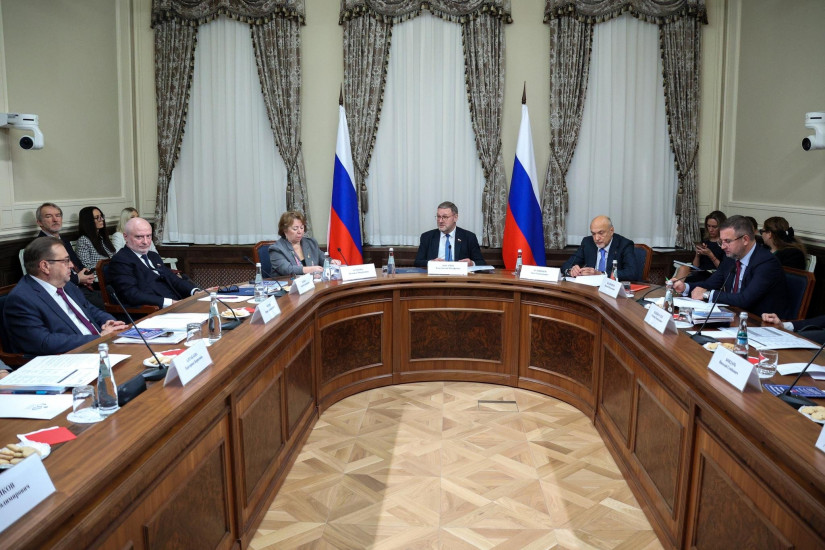 В Москве состоялся круглый стол, приуроченный ко Дню Конституции России