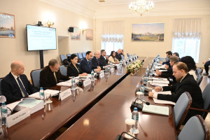 Адаптивное управление и контроль над ИИ: эксперты представили особенности проекта модельного закона МПА СНГ о стратегическом планировании