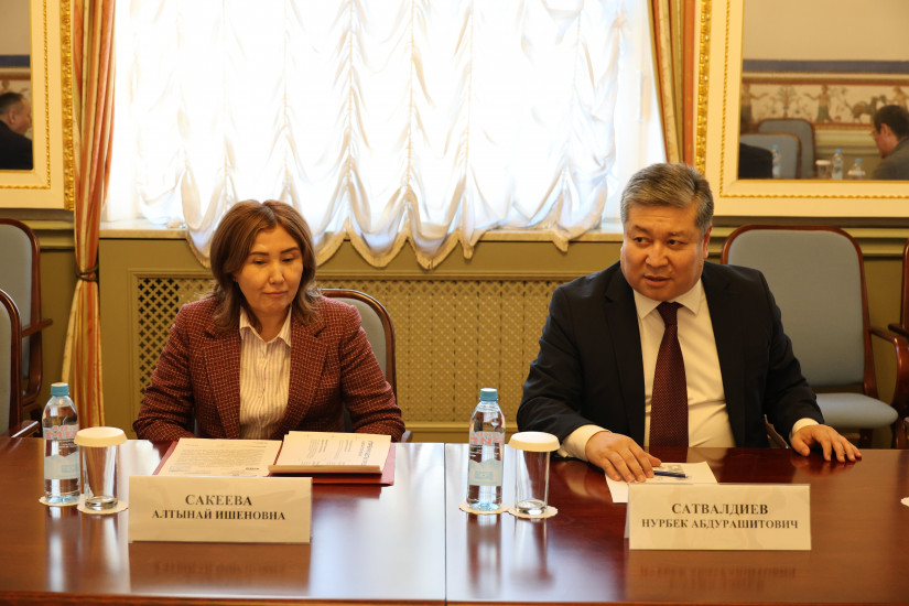 В Таврическом дворце обсудили вопросы межпарламентского сотрудничества