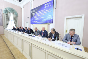 В Таврическом дворце прошла конференция, посвященная использованию ИИ в борьбе с терроризмом 