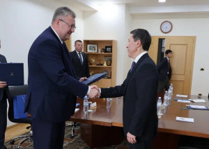 Международные наблюдатели от МПА СНГ встретились с руководством МИД Казахстана 
