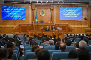 В Казахстане открылась первая сессия Курултая первого созыва