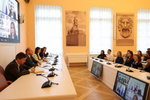 From Young Voters to International Observers: Round Table Discusses Youth’s Role in Electoral Campaigns