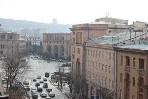 Группа международных наблюдателей вылетела в Ереван