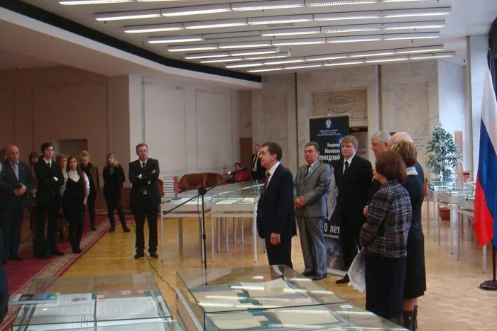 В Российской национальной библиотеке открылась выставка «Философ биосферы»