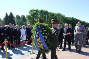 Межпарламентская Ассамблея СНГ почтила память погибших в Великой Отечественной войне