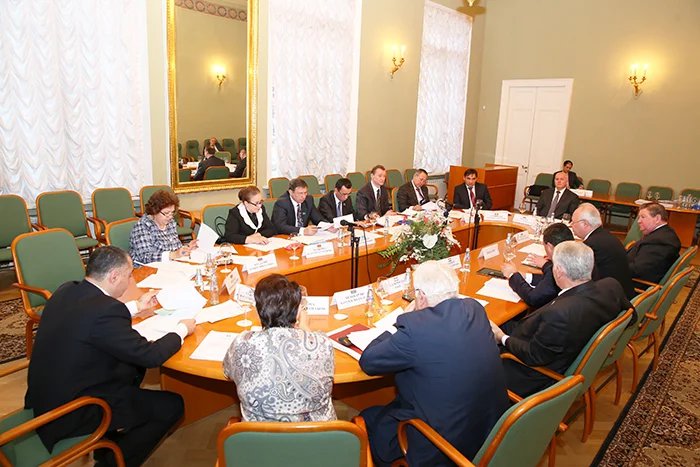 Заседание Постоянной комиссии МПА СНГ по политическим вопросам и международному сотрудничеству проходит в Таврическом дворце