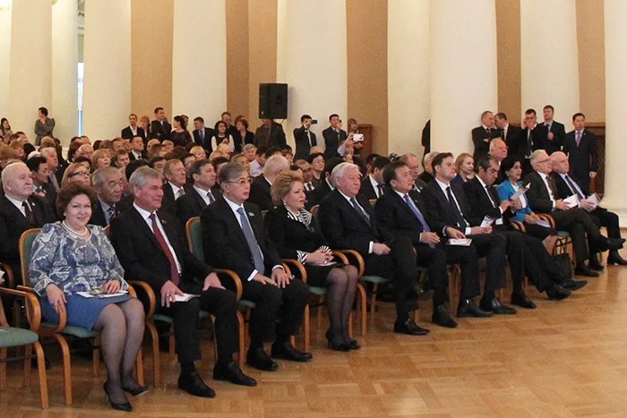 Концертом мастеров искусств Республики Казахстан завершились мероприятия осенней сессии МПА СНГ
