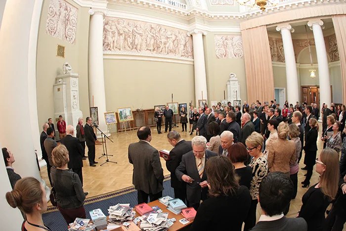 В Таврическом дворце открылась художественная выставка