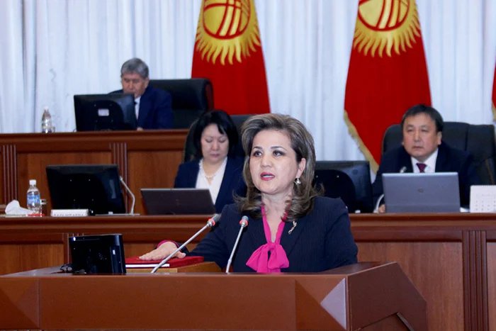 На заседании Жогорку Кенеша члены Правительства приняли присягу