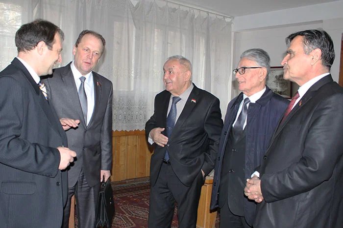 Прошла встреча группы наблюдателей от МПА СНГ на парламентских выборах с лидерами коммунистов Таджикистана