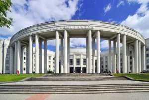 Международная школа молодых историков стран СНГ продолжает работу в Минске