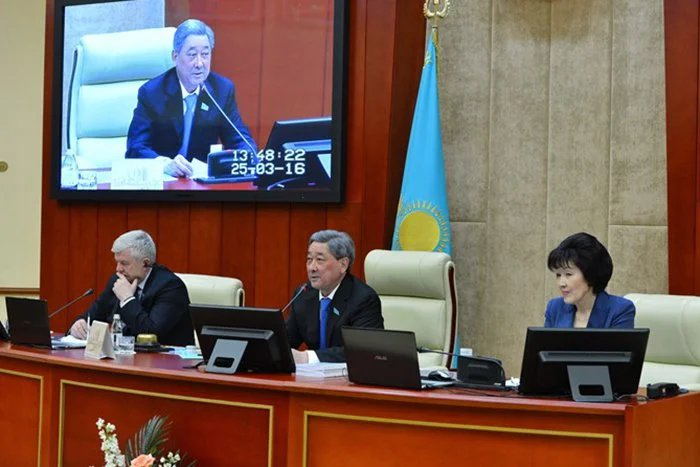 Мажилис Парламента Республики Казахстан избрал спикера