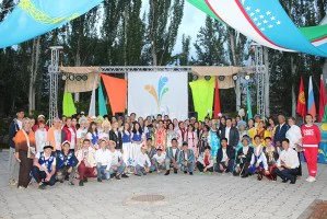 В Чолпон-Ате завершился IV международный культурно-образовательный форум «Дети Содружества»