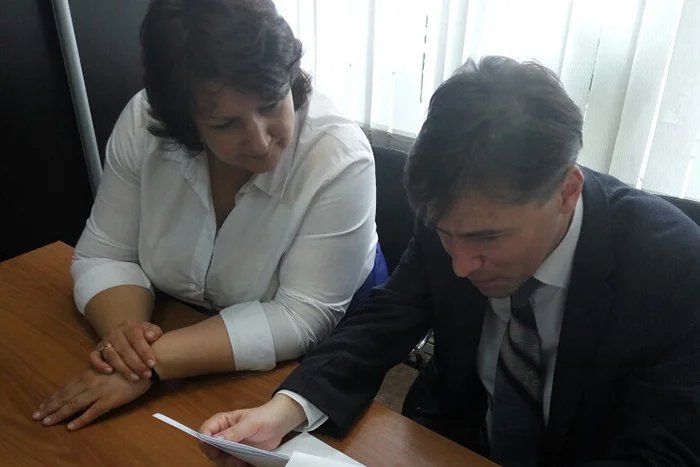 Международные наблюдатели от МПА СНГ посетили территориальную избирательную комиссию Кингисеппского муниципального района