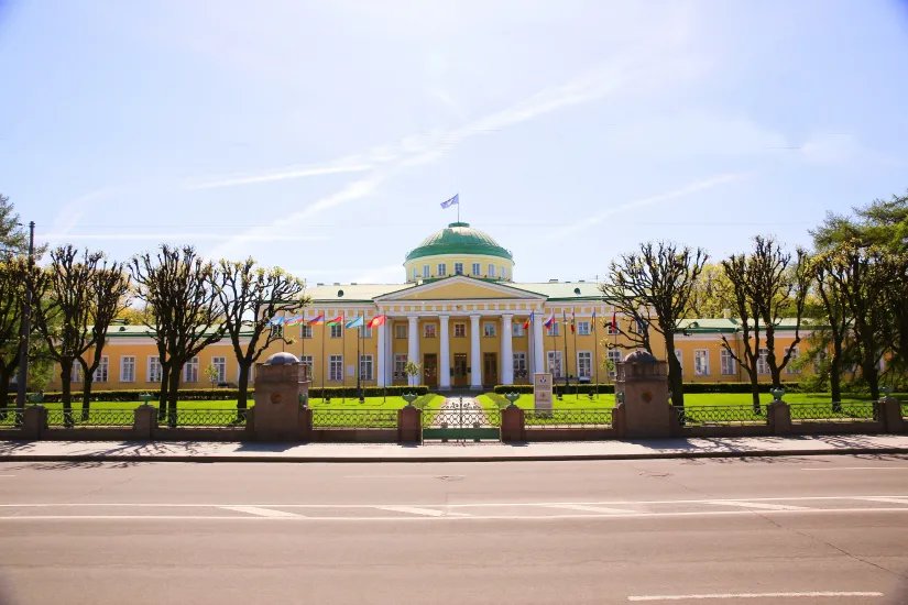 Таврический дворец станет центром мирового парламентаризма