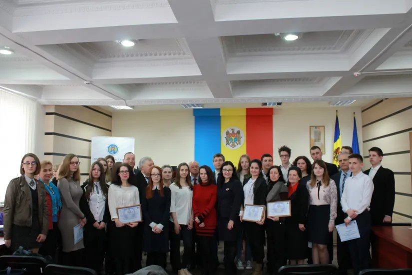 В Республике Молдова подвели итоги конкурса эссе среди молодых избирателей