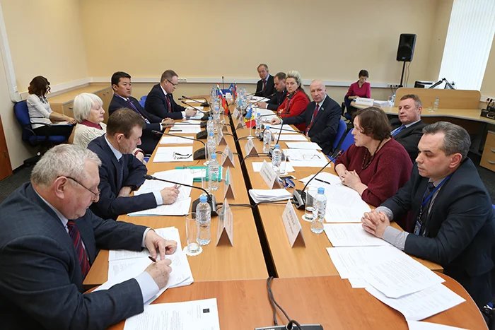 Заседание Постоянной комиссии МПА СНГ по правовым вопросам состоялось в Таврическом дворце