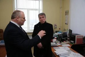 Координатор группы наблюдателей от МПА СНГ посетил ТИК № 17 Калининского района Санкт-Петербурга