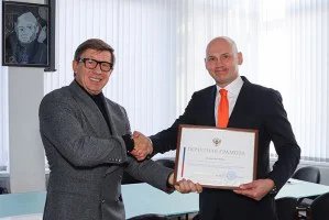 Юрий Осипов поздравил МТРК «Мир» с 26-летием организации
