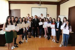 В Бакинском филиале МИМРД МПА СНГ вручили сертификаты участникам викторины по вопросам избирательного права