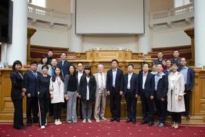 Ли Аньцзюнь: Китайские делегации обязаны «досконально изучать» историю Таврического дворца и принимать участие в мероприятиях МПА СНГ
