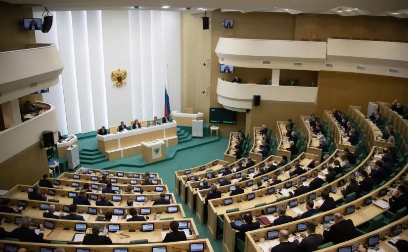 Парламент Российской Федерации принял закон, разрешающий иностранцам продлевать трудовые патенты без выезда из России