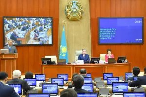 Мажилис Парламента Республики Казахстан поддержал формирование института парламентской оппозиции