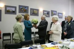 Veterans meet Valentina Matvienko at a tea-party