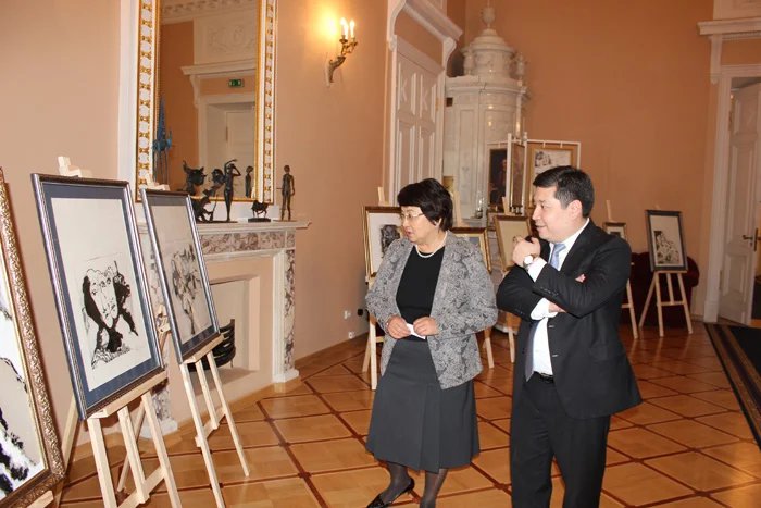 French artist’s exposition in Petersburg