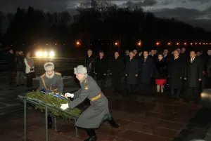 IPA CIS delegation laid wreath at the Mother Nation Memorial