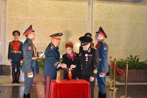 Eternal flame from Dushanbeh delivered to St Petersburg