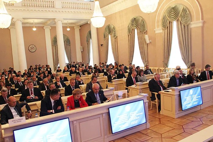 Tavricheskiy Palace hosts the International Conference on the End of World War II