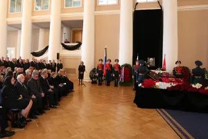 The ceremony of farewell with Daniil Granin took place in Tavricheskiy Palace