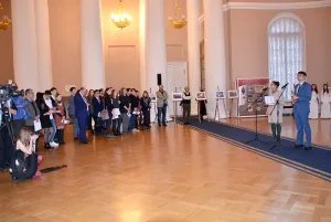 An exhibition of student photographs was launched at the Tavricheskiy Palace on the International Day of Tolerance