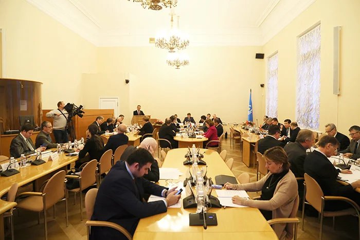 Parliamentarians and CIS experts discussed legislative support for the digital economy development